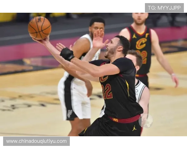 NBA斗球直播app下载全攻略，助你轻松追踪每一场激烈对决